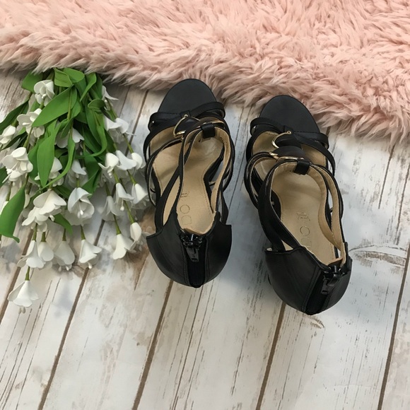 ALDO wedge with Black Studs. Genuine Leather - Picture 4 of 8